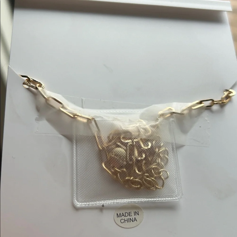 Disney BaubleBar Minnie Mouse Necklace.